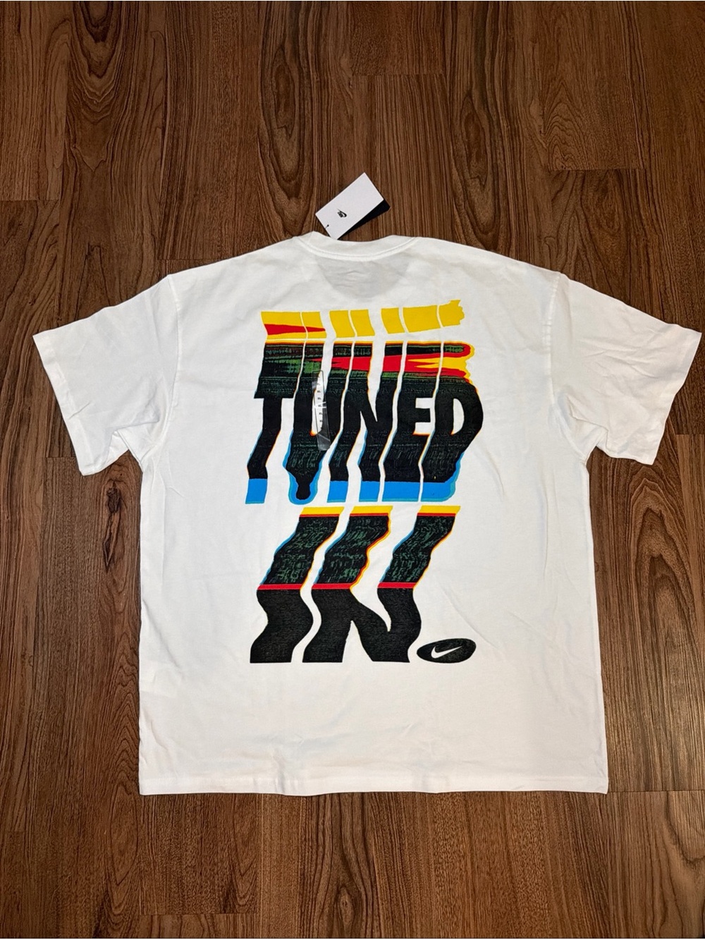Nike Air Max Plus Tn Shirt White Tuned In Graphic Tee HJ0750-100 Men’s Size XL.